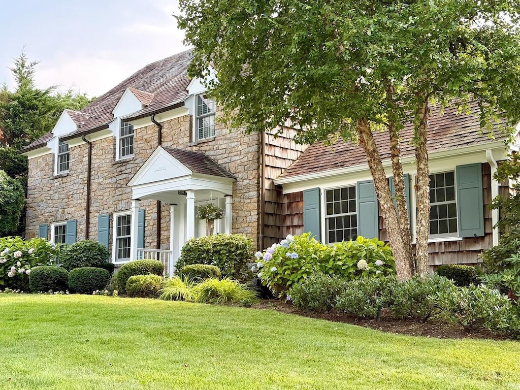 137 Remington Rd, Manhasset, NY 11030 - photo 1