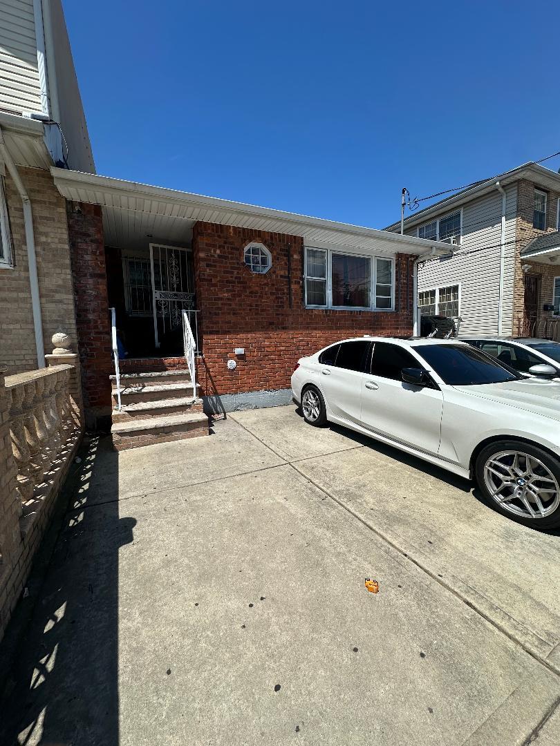 13116 140th St, Jamaica, NY 11436 - photo 1