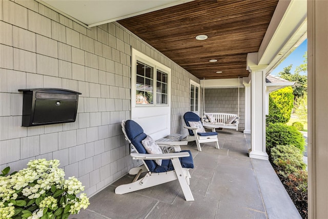 12 Overhill Ln, Roslyn, NY 11576 - photo 6