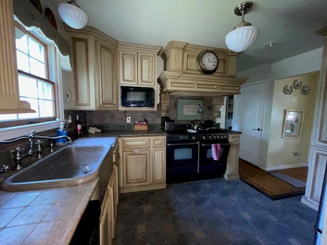 468 N Greene Ave, Lindenhurst, NY 11757 - photo 2