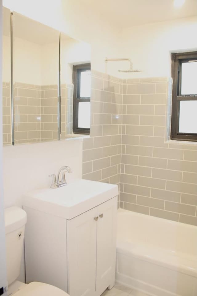 60 White Oak Unit 4C, New Rochelle, NY 10801 - photo 19