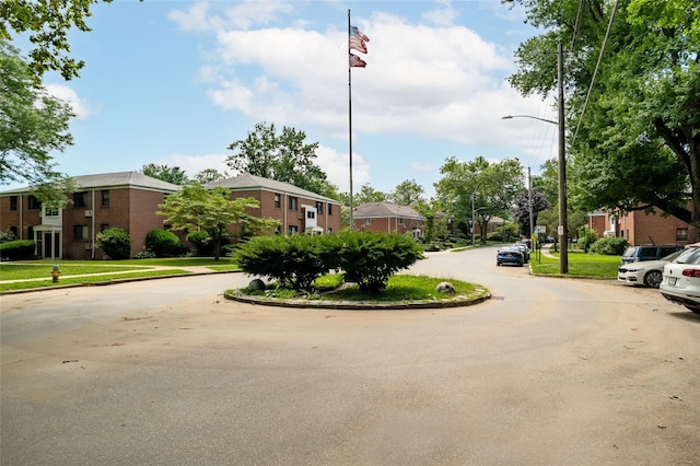 31 Lawrence Dr Unit D, White Plains, NY 10603 - photo 2