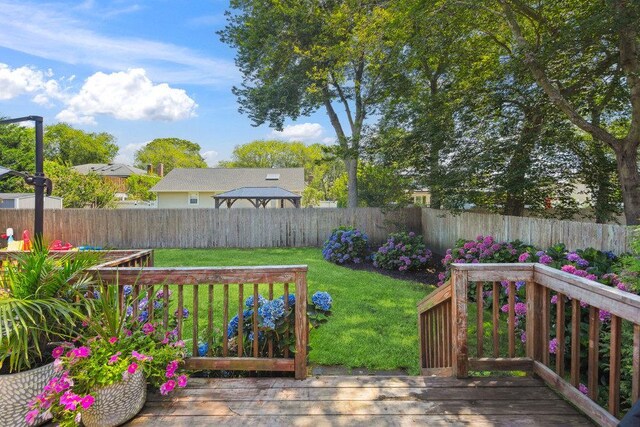 283 W Shore Rd, Oakdale, NY 11769 - photo 31