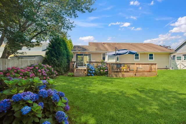 283 W Shore Rd, Oakdale, NY 11769 - photo 36