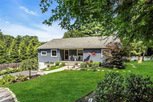 870 Heights Pl, Oyster Bay, NY 11771 - photo 3