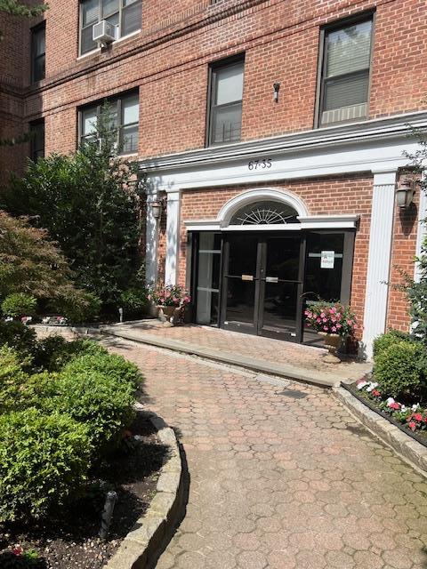 6735 Yellowstone Blvd Unit 6O, Forest Hills, NY 11375 - photo 1
