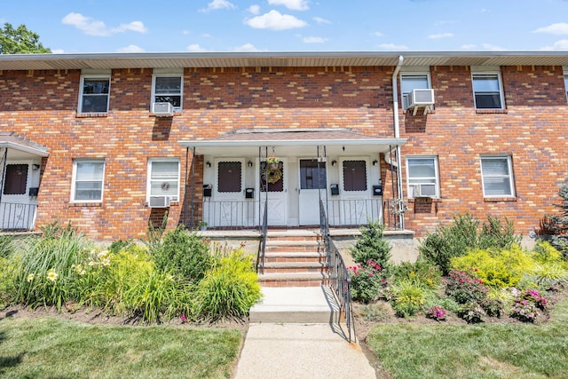 1 Childs Ave Unit 2E, Floral Park, NY 11001 - photo 1