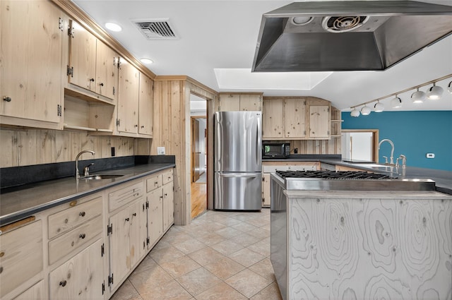 8 Lovers Ln, Huntington, NY 11743 - photo 14