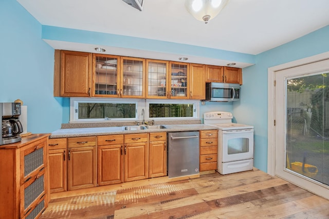 322 N Dunton Ave, East Patchogue, NY 11772 - photo 17