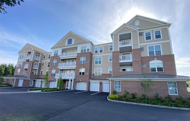 326 Regency Dr, Fishkill, NY 12524 - photo 1