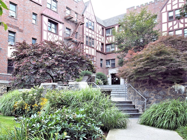 604 Tompkins Ave Unit 604, Mamaroneck, NY 10543 - photo 2
