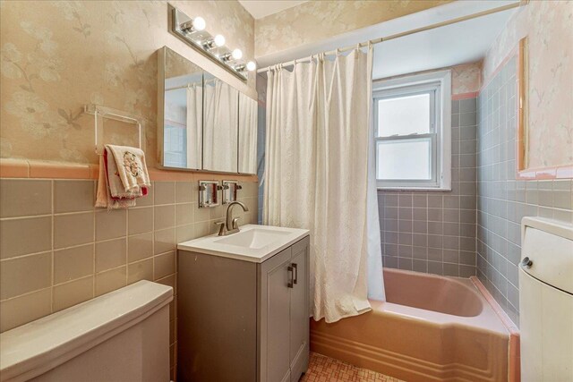 63-33 75th St, Middle Village, NY 11379 - photo 20