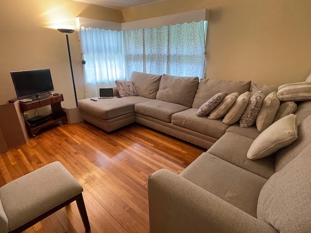 5 Birch Ct, Riverhead, NY 11901 - photo 2