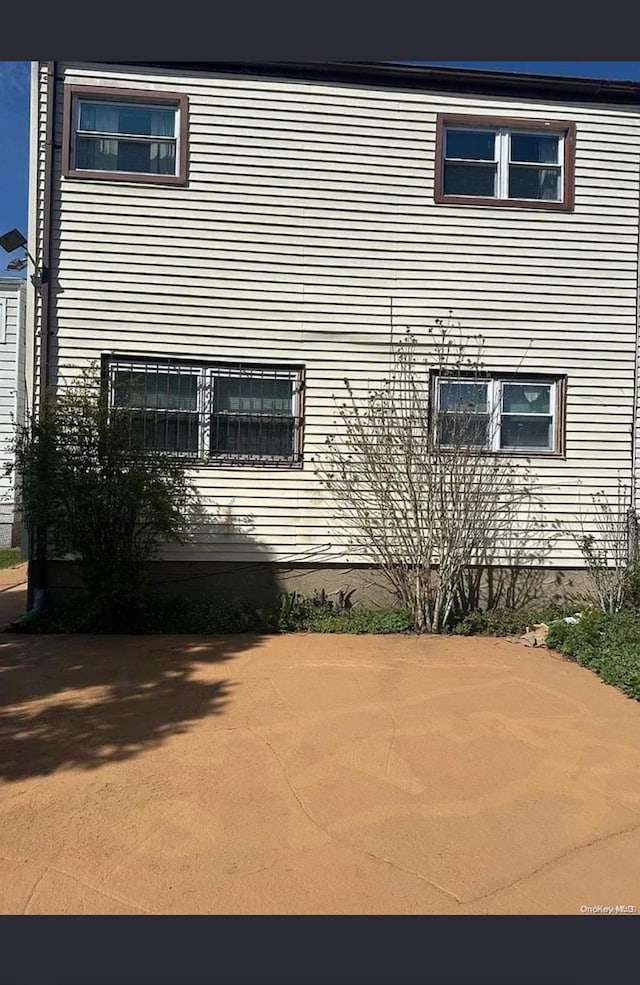 318 Bch 42nd St, Far Rockaway, NY 11691 - photo 2