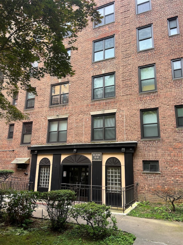 8385 Woodhaven Blvd Unit 3R, Woodhaven, NY 11421 - photo 2