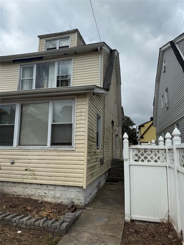 11942 189th St, Saint Albans, NY 11412 - photo 3