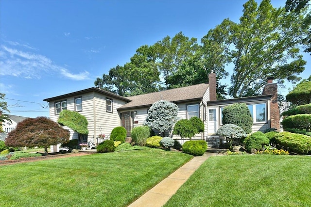 18 Robin Ter, Massapequa Park, NY 11762 - photo 3