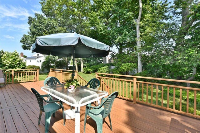 18 Robin Ter, Massapequa Park, NY 11762 - photo 24