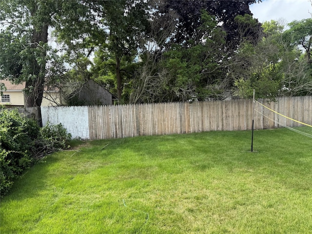 28 Pine St, Central Islip, NY 11722 - photo 4
