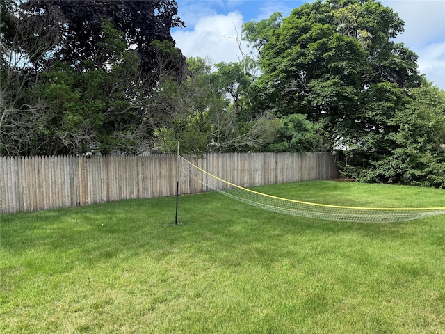 28 Pine St, Central Islip, NY 11722 - photo 5