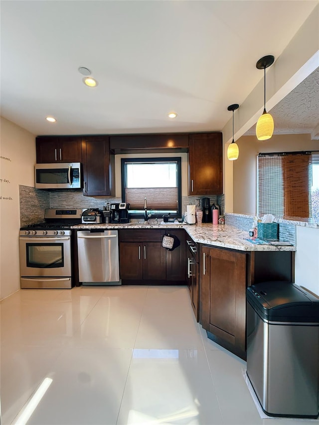 22 Wilshire Ct, Freeport, NY 11520 - photo 12