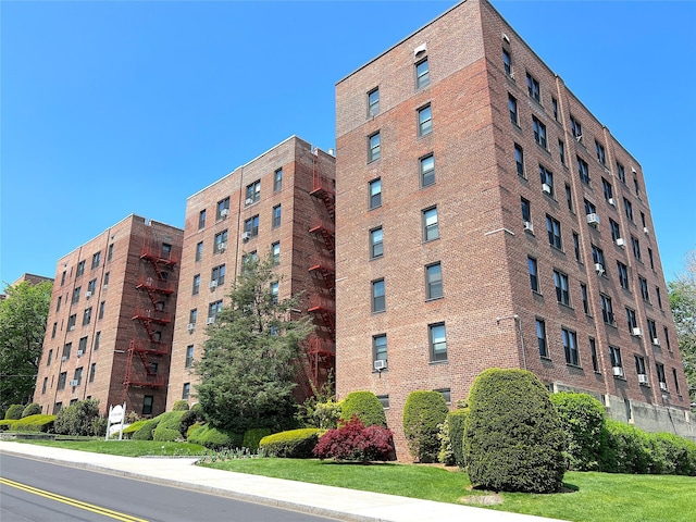 164 Church St Unit 1H, New Rochelle, NY 10805 - photo 2