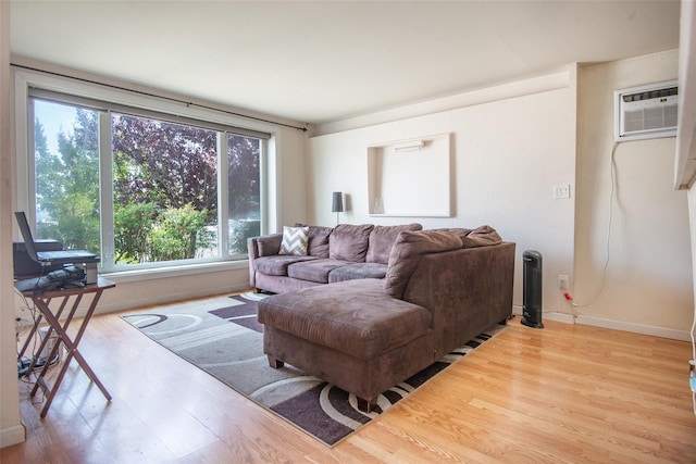 1423 Shore Dr, Bronx, NY 10465 - photo 3
