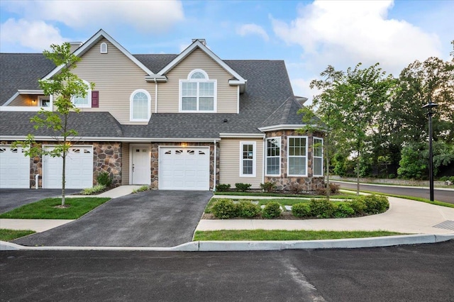 21 Steven Cir Unit 21, Dix Hills, NY 11746 - photo 1