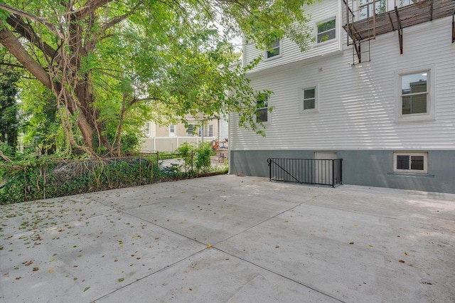 109 S 1st Ave, Mount Vernon, NY 10550 - photo 2