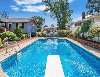 47 Mckinley Ave, Farmingdale, NY 11735 - photo 19