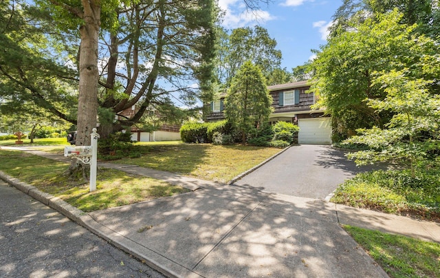 4 Eileen Ct, Commack, NY 11725 - photo 1
