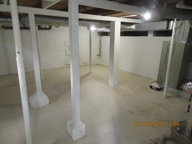 10 Woodland Ln, Huntington, NY 11743 - photo 27