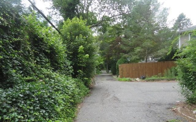 10 Woodland Ln, Huntington, NY 11743 - photo 32