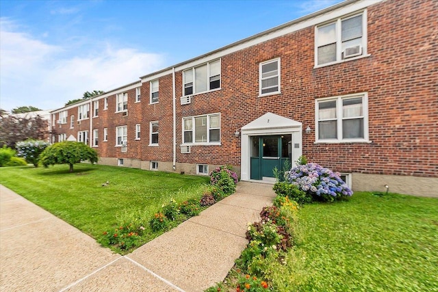 836 Palisade Ave Unit D, Yonkers, NY 10703 - photo 1