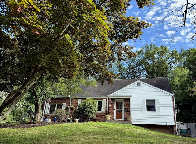 8 Windmill Ln, New City, NY 10956 - photo 1