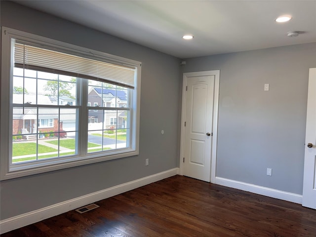 578 Albert St, East Meadow, NY 11554 - photo 10