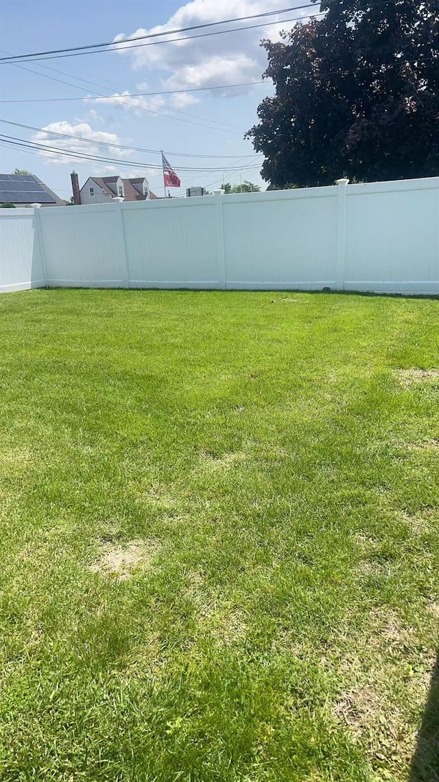 578 Albert St, East Meadow, NY 11554 - photo 15