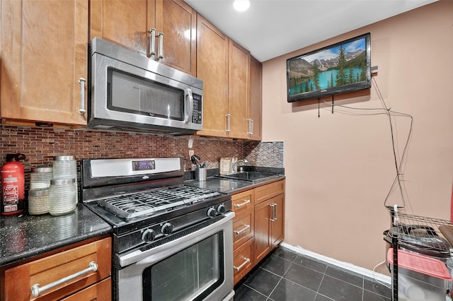 1010 Sherman Ave Unit 5B, Bronx, NY 10456 - photo 12