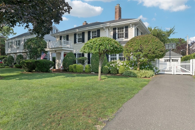 11 Wellington Rd, Garden City, NY 11530 - photo 2