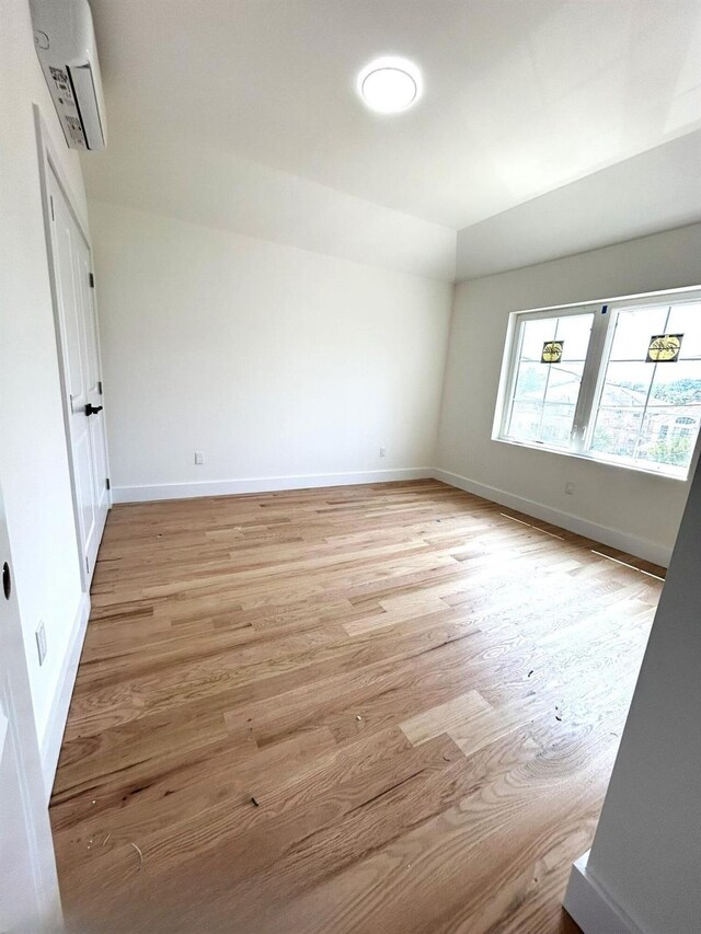 25 Marie St, Staten Island, NY 10305 - photo 13