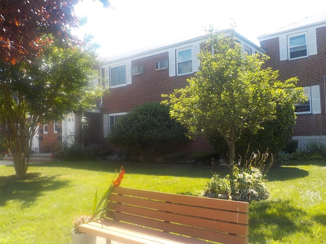 70-50 260th St Unit H-2, Glen Oaks, NY 11004 - photo 1