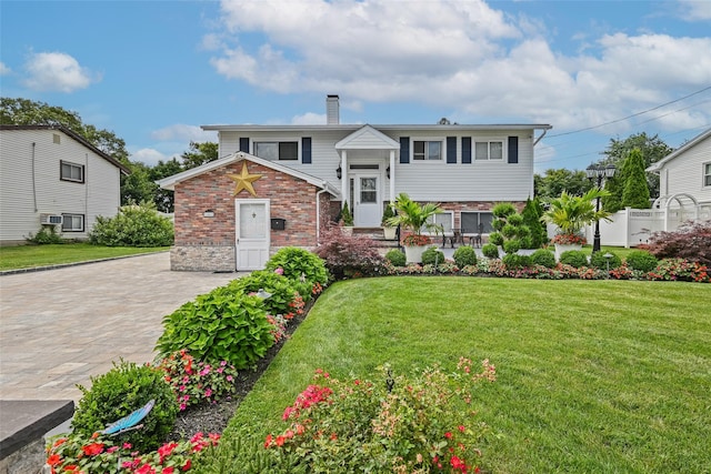 46 Thomas St, Brentwood, NY 11717 - photo 1