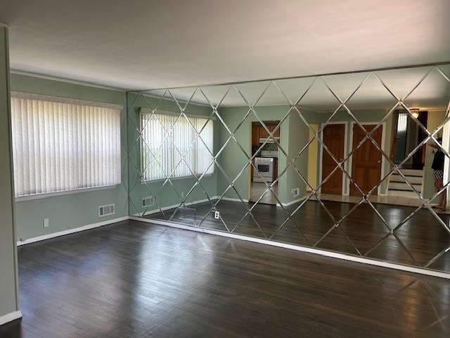 201 Cypress St, Massapequa Park, NY 11762 - photo 4