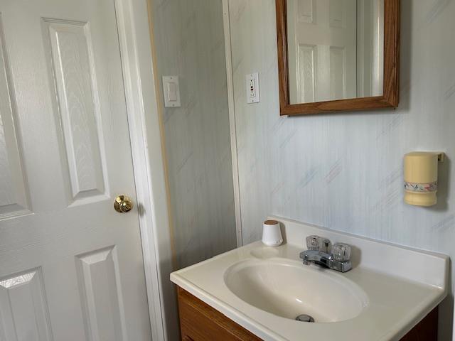 201 Cypress St, Massapequa Park, NY 11762 - photo 15