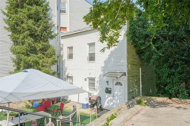 92 Orchard St, Yonkers, NY 10703 - photo 1