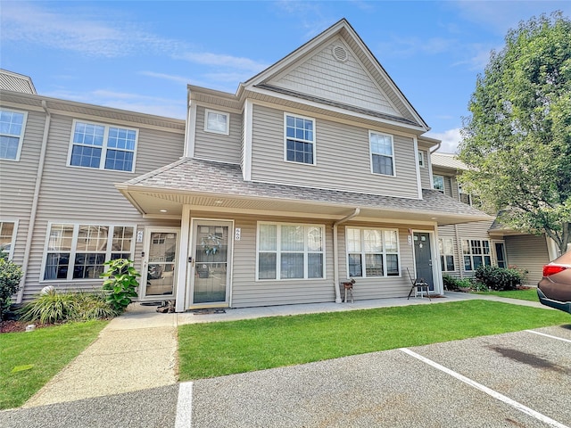 660 Gregory Ct, Highland, NY 12528 - photo 1