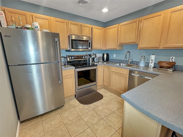 660 Gregory Ct, Highland, NY 12528 - photo 2