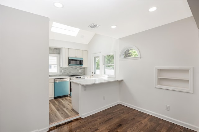 3388 Maplewood Dr, Wantagh, NY 11793 - photo 8
