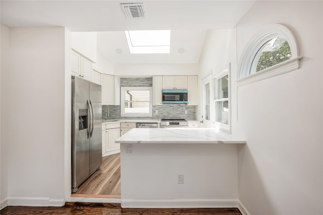 3388 Maplewood Dr, Wantagh, NY 11793 - photo 9