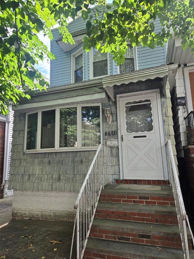 7733 79th St, Glendale, NY 11385 - photo 1